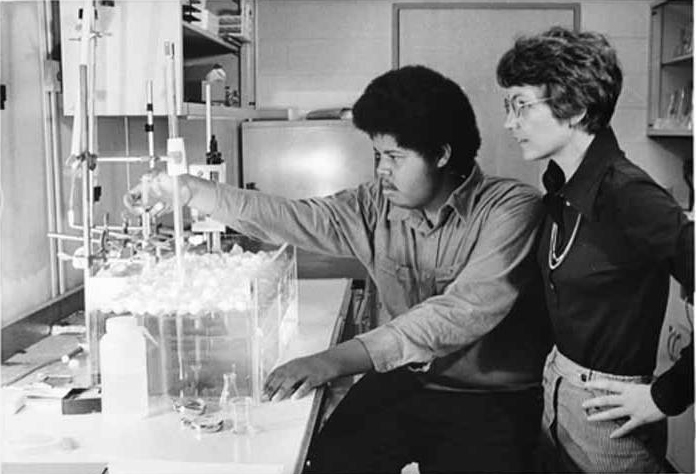 Margaret MacVicar with a UROP student in 1979