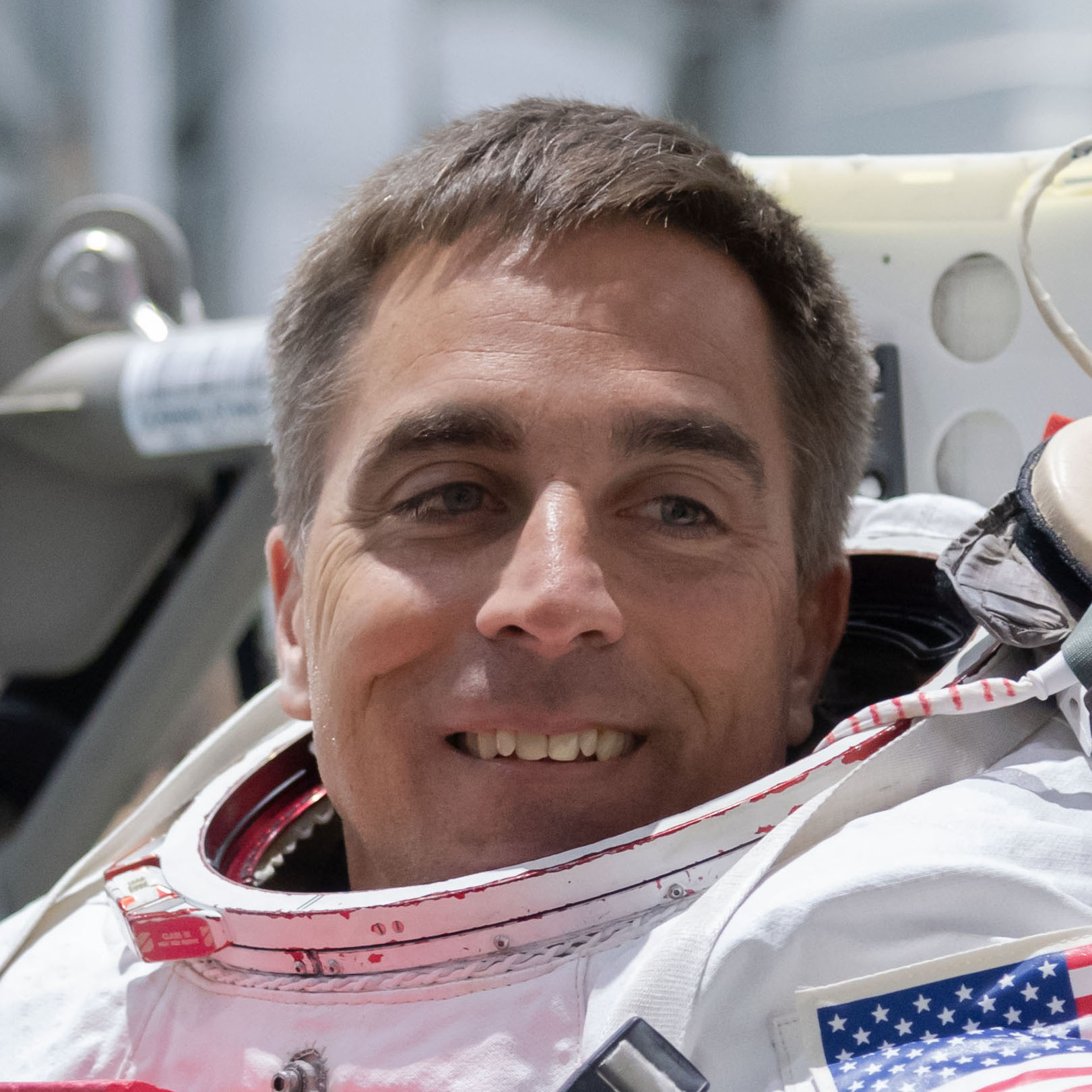 Headshot: astronaut Chris Cassidy