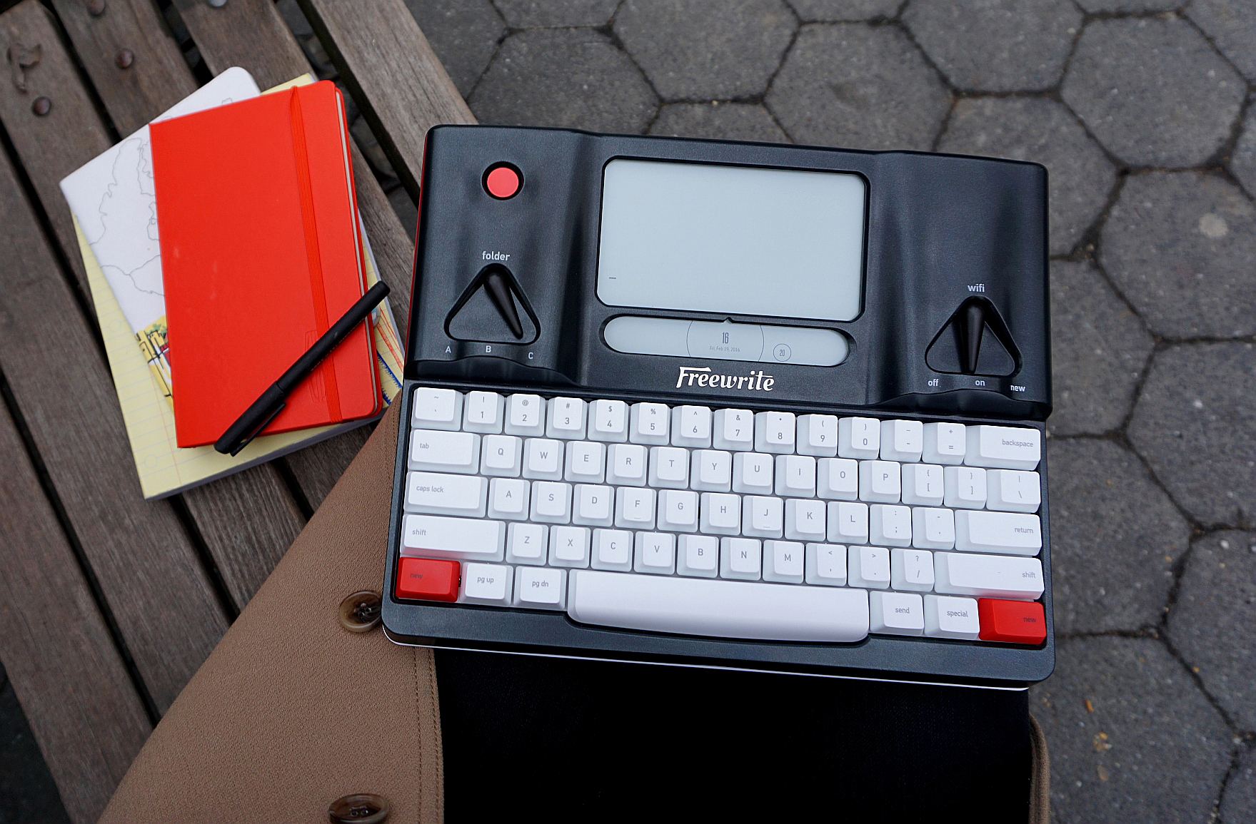 Freewrite digital typewriter 