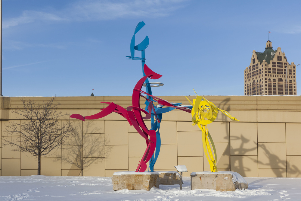 Richard Edelman's sculpture Three Dancers
