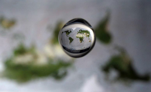 Water lens high-speed photo taken by Trevor Shannon.