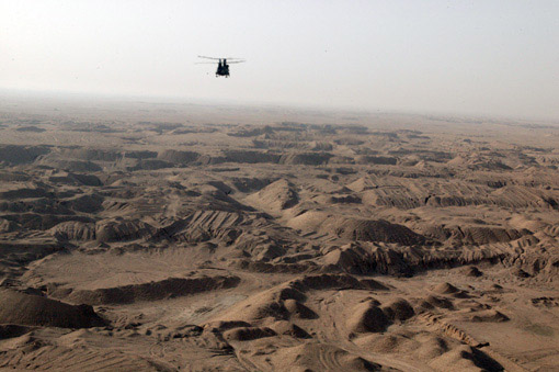 Chinook helicopter over Iraq.