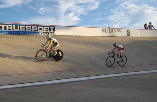 Laura Ralston chases down an attack in the women's points race.