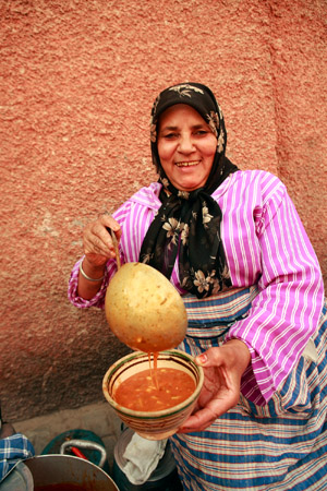 Soup lady in Marrakech (© Owen Franken).