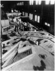 The 1935 canal model  was115 feet long and included a 35’x50’ section devoted to the inlets and islands of Buzzards Bay.