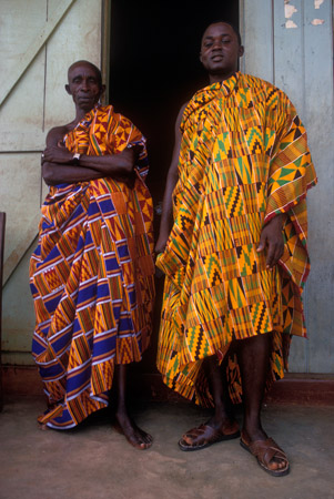 Ashantis in Ghana (© Owen Franken).