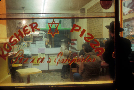 A Kosher pizza joint (© Owen Franken).
