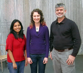 Katie Gertz '15 (center) flanked by (from left) her 3iVE mentor Roshine Zachariah and externship sponsor David de Sola