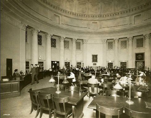 The reading room, back in the day. Photo: MIT Museum.