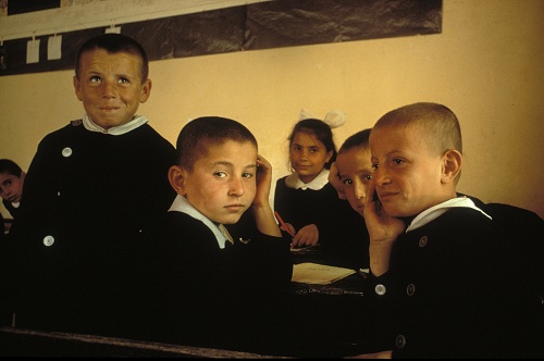 Schoolchildren in Goreme, Turkey (© Owen Franken).