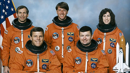 Video: Astronaut Cameron on Gravity and the Dangers of Orange Juice | alum.mit.edu