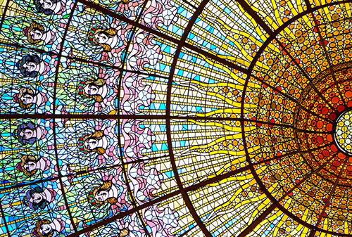 Stained-Glass Skylight, Palau de la Música Catalana, Barcelona, Spain (© Yu-Hsin Chen).
