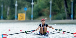Veronica Toro ’16 in a rowing competition