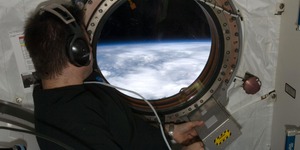 Astronaut Greg Chamitoff on the ISS. 